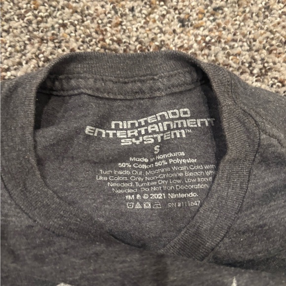 Super Nintendo Gray T-Shirt - Classically Trained Design SNES y2k retro small - Picture 3 of 4